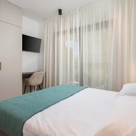 Awesome Apartment In Omisalj Apartman