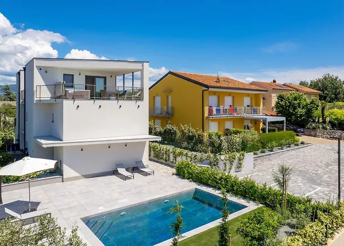 Awesome Apartment In Omisalj Omišalj
