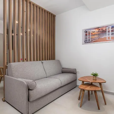Gorgeous Apartment In Omisalj * Omišalj