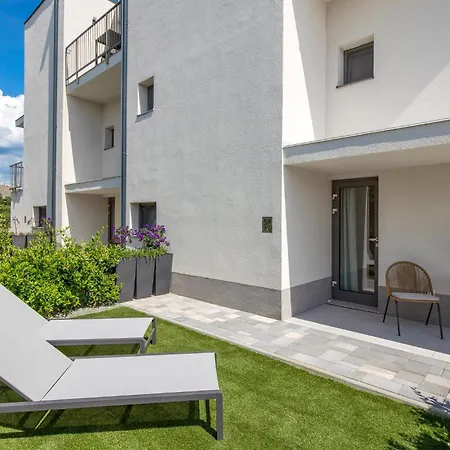 Appartamento Awesome Apartment In Omisalj Omišalj