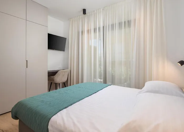 Awesome Apartment In Omisalj Apartment