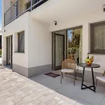 Cozy Apartment In Omisalj Apartamento *