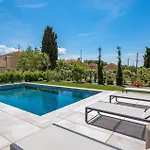 Apartamento Cozy Apartment In Omisalj