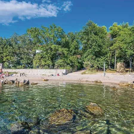 Apartament Awesome Apartment In Omisalj Omišalj